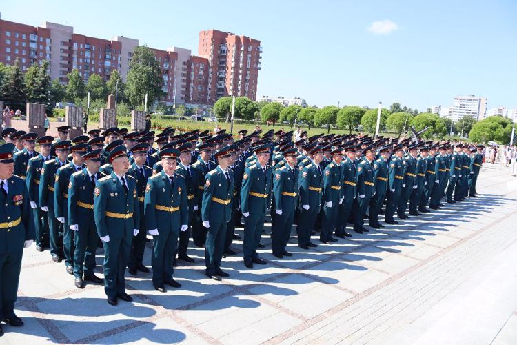 Выпуск молодых офицеров!