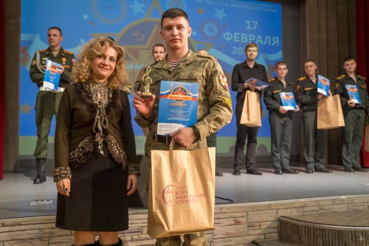 Выступают коллективы художественной самодеятельности