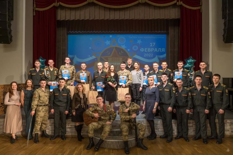 Выступают коллективы художественной самодеятельности