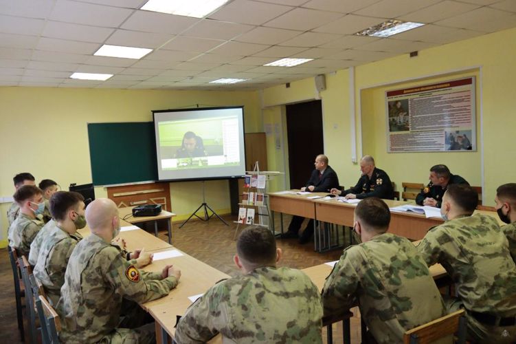 Актуальные аспекты формирования практических умений и навыков военно-политической работы у курсантов ВООВО войск национальной гвардии Российской Федерации