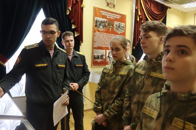 Гвардейская смена в военном институте