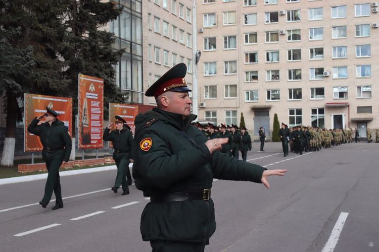 Строевой смотр в военном институте