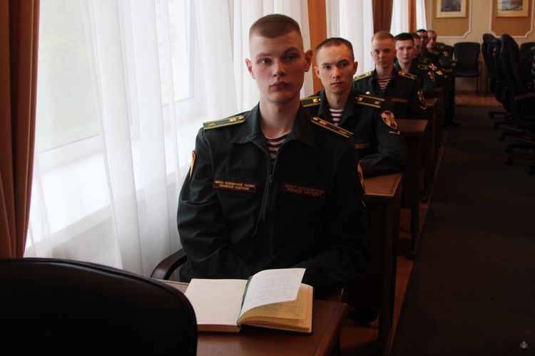 Межрегиональный круглый стол «Формирование патриотического сознания молодёжи на основе философии права».