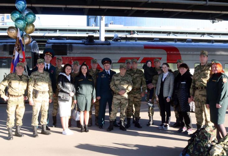 В Санкт-Петербурге военнослужащие войск национальной гвардии  вернулись в пункт постоянной дислокации после выполнения служебно-боевых задач в ходе специальной военной операции