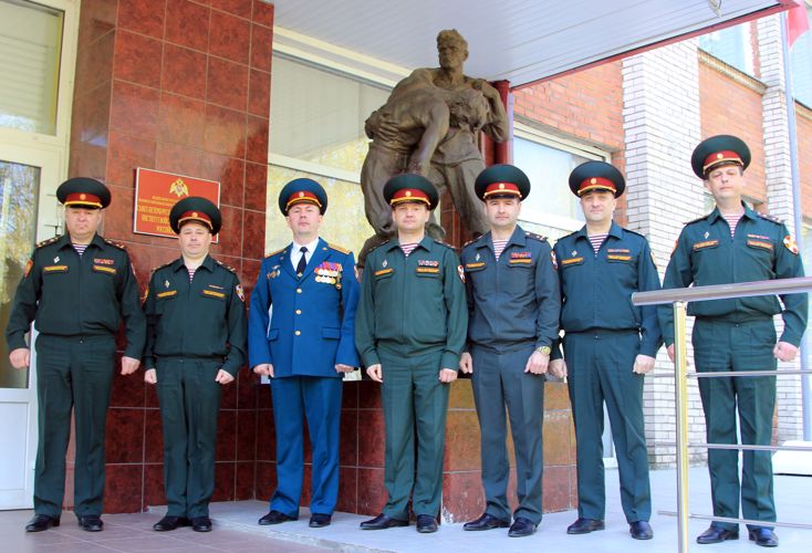 Чествование  заместителя начальника военного института по  работе с личным составом полковника Эдуарда Валерьевича Рябцева