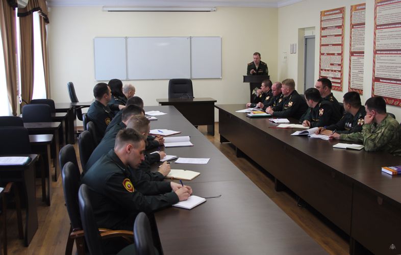 Сборы с дознавателями военного института.