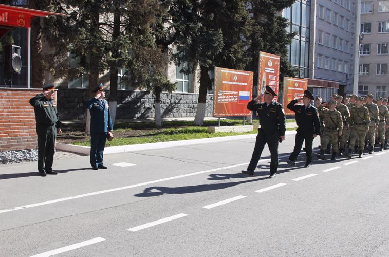 Чествование  заместителя начальника военного института по  работе с личным составом полковника Эдуарда Валерьевича Рябцева