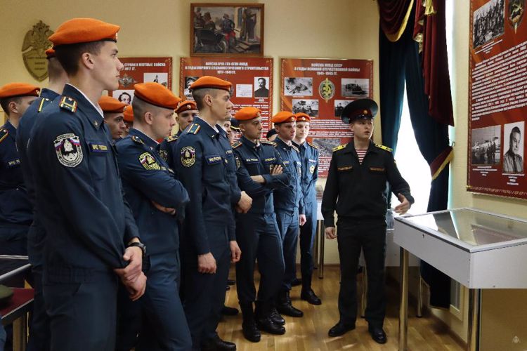 Экскурсия курсантов Санкт-Петербургского университета ГПС МЧС России