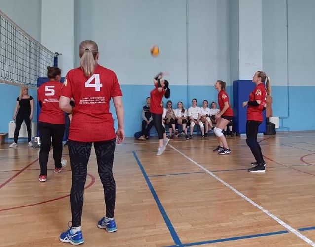 Сборная команда «Женский батальон» СПВИ войск национальной гвардии приняла участия в турнире по волейболу