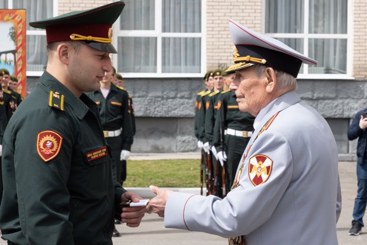 «Вчера курсанты – сегодня лейтенанты»