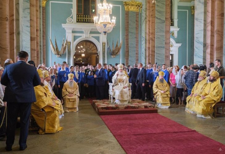 Праздник Святых первоверховных апостолов Петра и Павла.