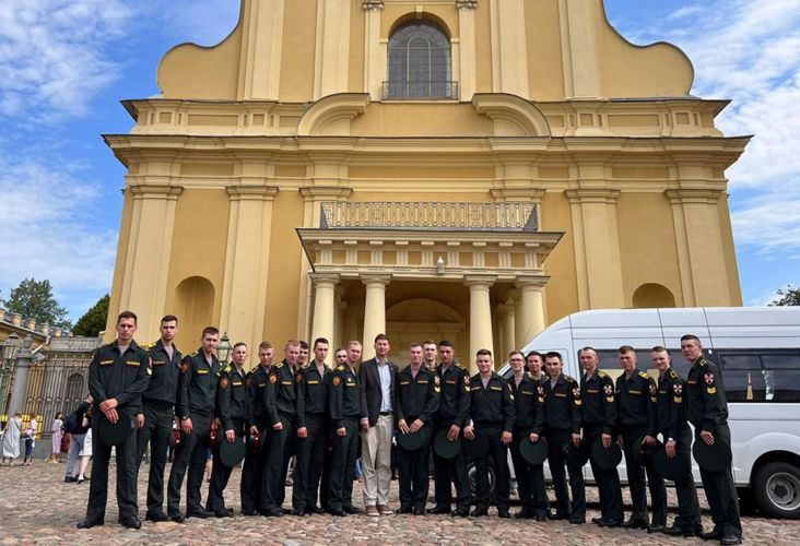 Праздник Святых первоверховных апостолов Петра и Павла.