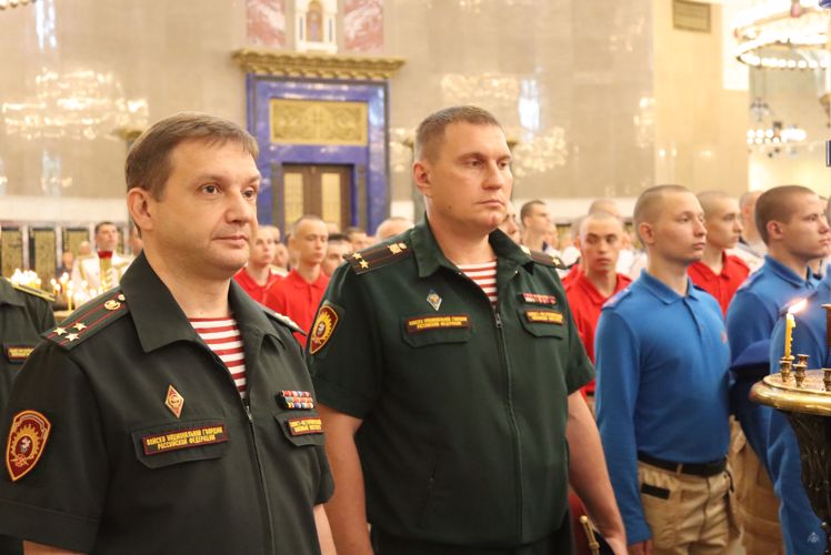 Молебен в Никольском морском соборе Кронштадта.