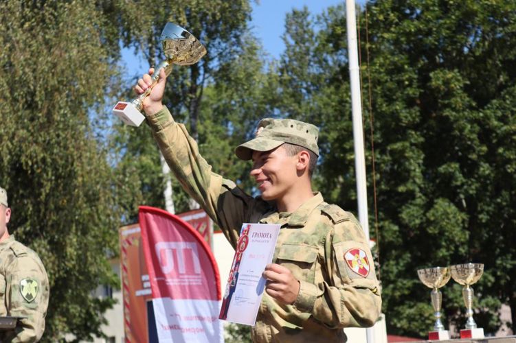 Спортивный праздник посвящённый Дню физкультурника