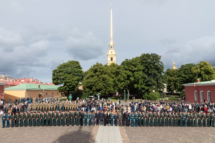 Клянемся, присягая!
