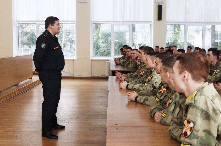 Формирование коллективистских качеств у курсантов