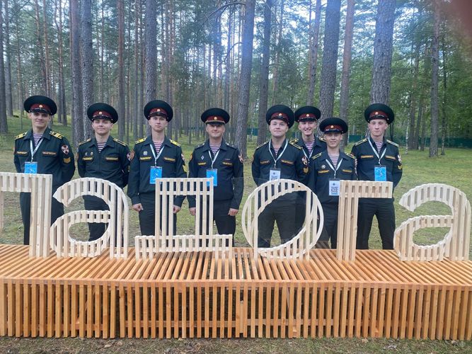 Военнослужащие Санкт-Петербургского военного ордена Жукова института войск национальной гвардии Российской Федерации приняли участие в молодежном образовательном форуме «ЛАДОГА»
