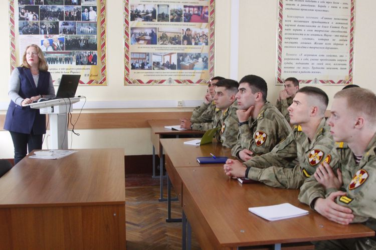 Формирование коллективистских качеств у курсантов