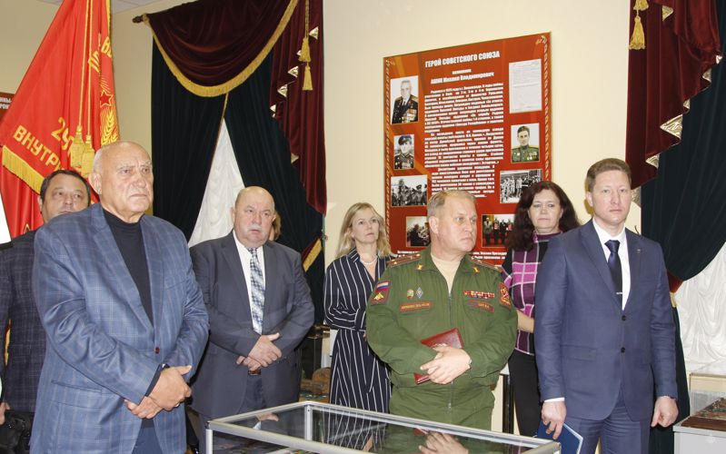 Рабочая встреча с директорами школ по вопросам создания  кадетских классов