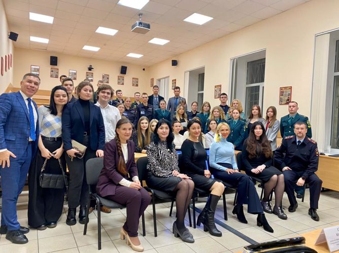 За трибуной молодые процессуалисты