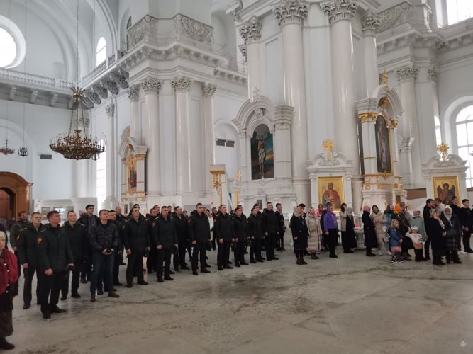 Традиционный студенческий молебен