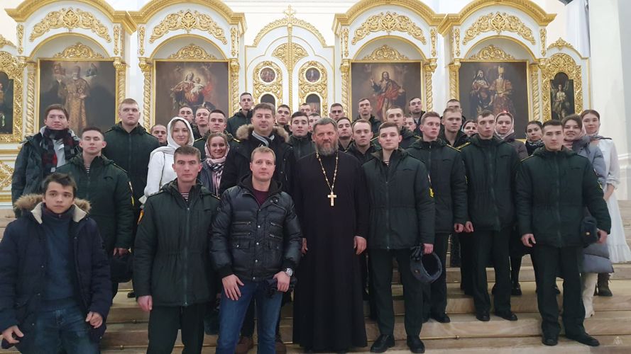 Традиционный студенческий молебен