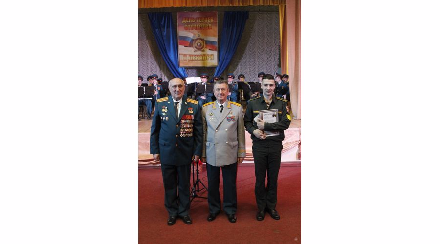Визит в Санкт-Петербургский военный ордена Жукова институт  заместителя директора Росгвардии  генерал-полковника Алексея Степановича Беззубикова 