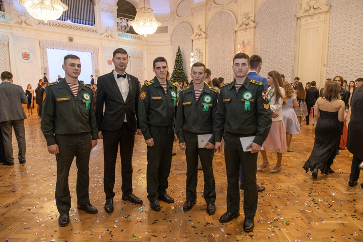 Губернаторский студенческий бал