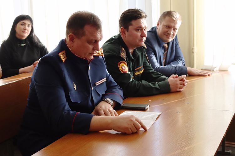 Круглый стол по теме: «Актуальные вопросы укрепления и поддержания воинской и служебной дисциплины и правопорядка в подразделениях войск национальной гвардии Российской Федерации»