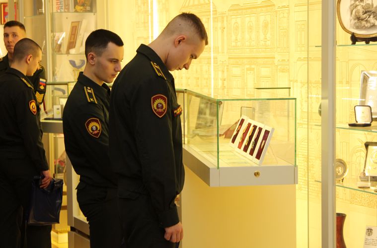 В Мариинском дворце состоялся торжественный приём,  посвящённый Дню защитника Отечества
