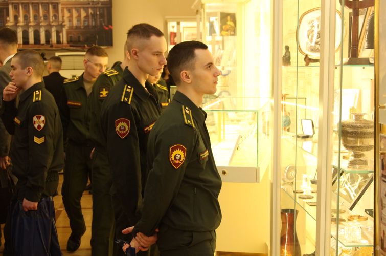 В Мариинском дворце состоялся торжественный приём,  посвящённый Дню защитника Отечества