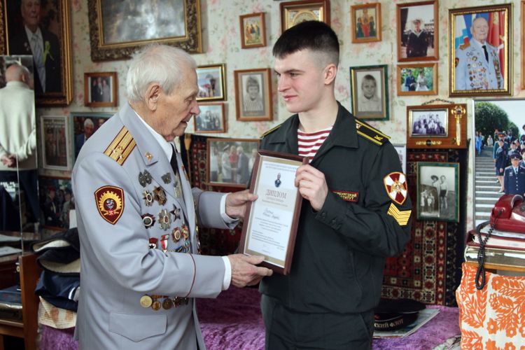 С Днем рождения, Уважаемый Владимир Яковлевич!