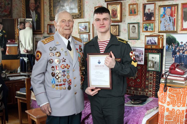 С Днем рождения, Уважаемый Владимир Яковлевич!