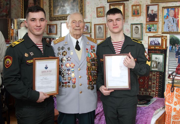 С Днем рождения, Уважаемый Владимир Яковлевич!