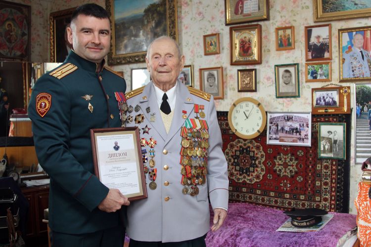 С Днем рождения, Уважаемый Владимир Яковлевич!
