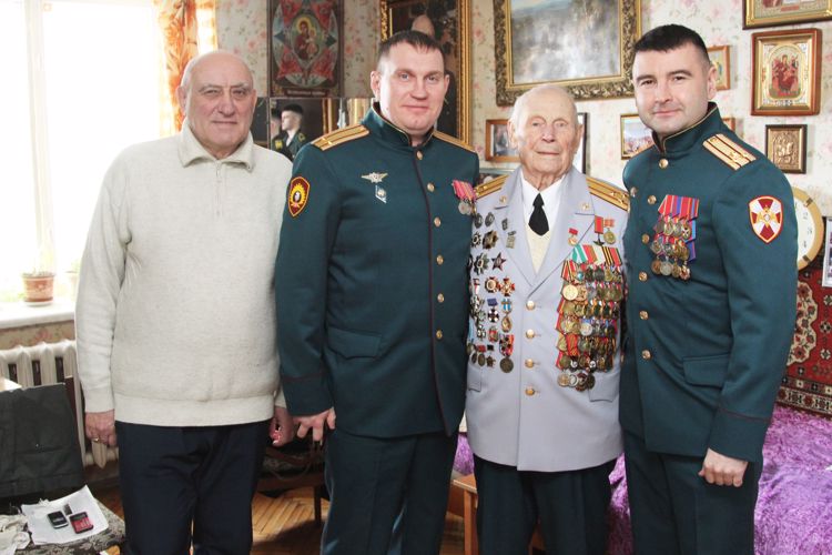 С Днем рождения, Уважаемый Владимир Яковлевич!