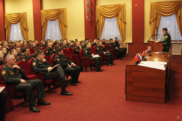 Военно-политическая подготовка в институте 