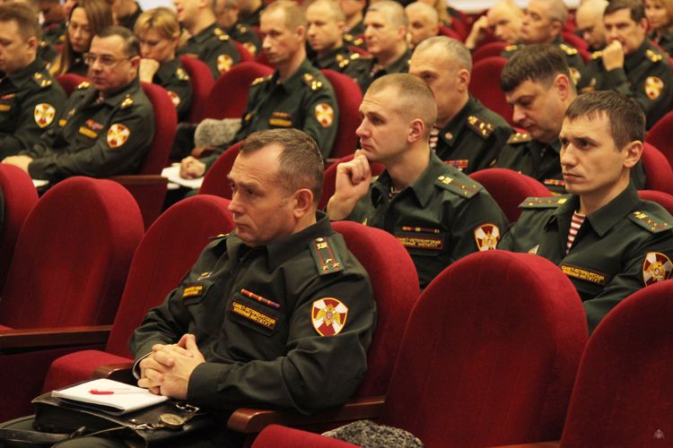 Военно-политическая подготовка в институте 