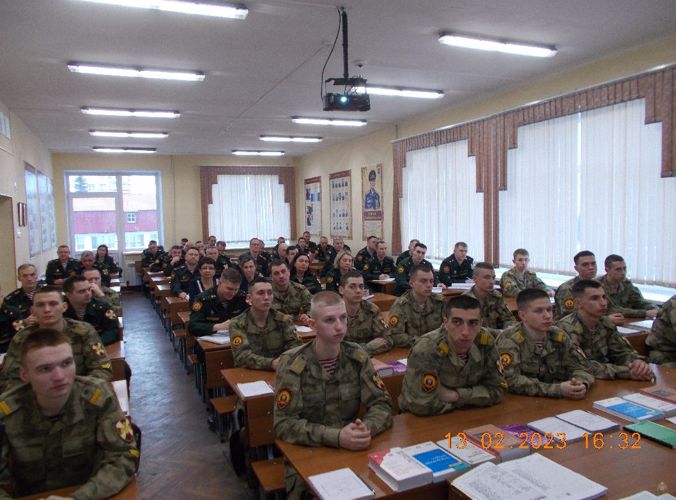Кафедрой гражданского права факультета (командного) проведено инструкторско-методическое занятие по теме: «Порядок проведения групповой консультации с курсантами»