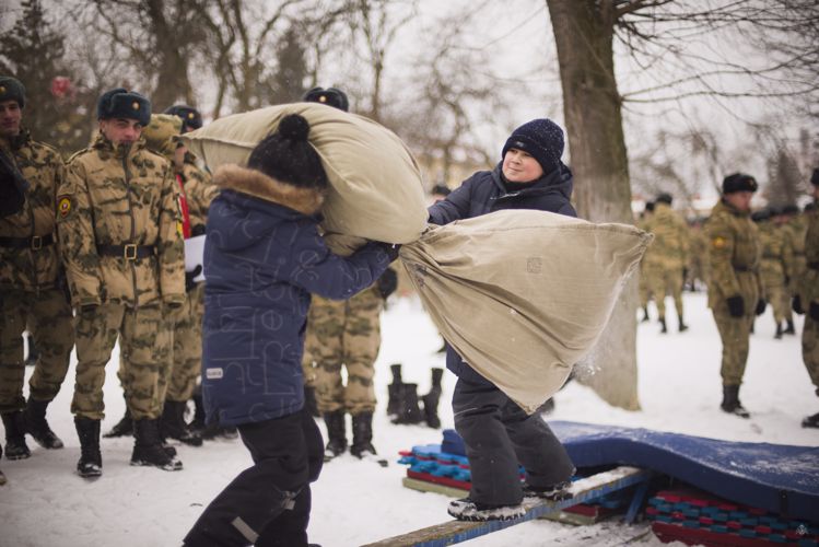Да здравствует масленица! На территории института прошли праздничные гуляния в честь начала масленой недели – традиционного народно-христианского праздника, отмечаемого в России