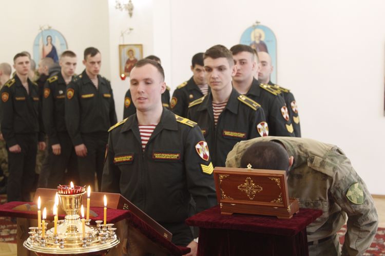 ТОРЖЕСТВЕННАЯ ПЕРЕДАЧА МОЩЕЙ ЧЕТЫРЕХ СВЯТЫХ