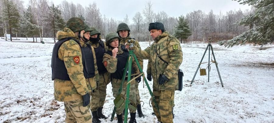 Наш миномёт крепко бьёт
