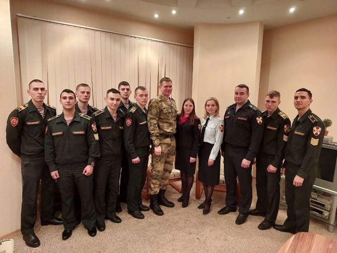    Проведение практики курсантов 5 курса факультета (военно-политической работы) в ГУ  Росгвардии по СПБ и ЛО