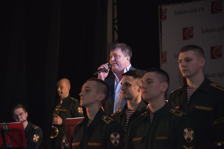 Творческий подарок к 8 марта для воспитанниц Академии креативных индустрий «Локон».