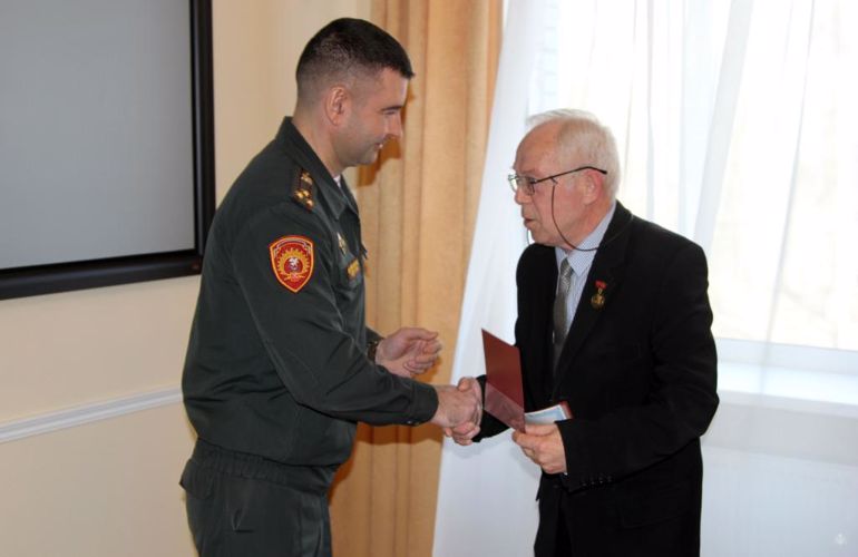 Чествование научно-педагогического состава военного института
