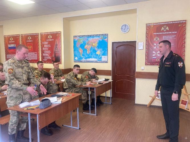 Применение метода личного примера  в обучении  как залог успешной  профессионально-нравственной самореализации курсантов военного института 