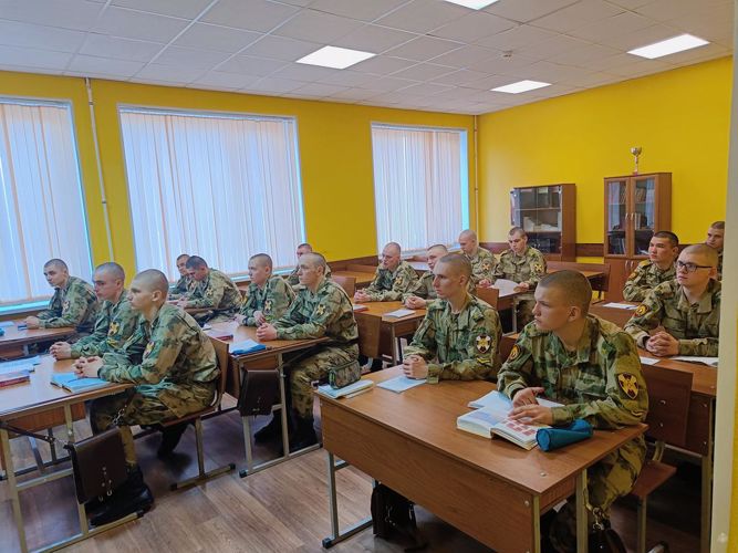 Применение метода личного примера  в обучении  как залог успешной  профессионально-нравственной самореализации курсантов военного института 