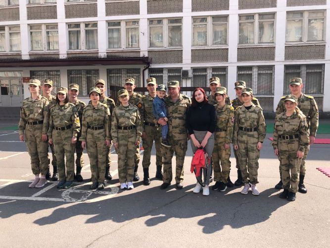 Соревнуются семьи курсантов
