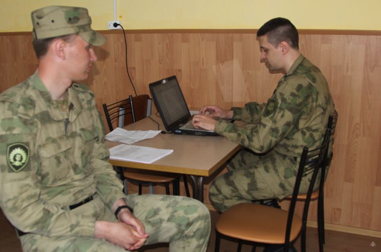 Приемная комиссия  в военном институте