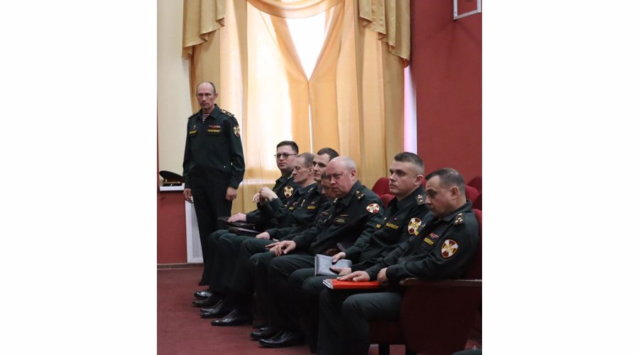 Заседание государственной экзаменационной комиссии на факультете (военно-политической работы) Санкт-Петербургского военного ордена Жукова института войск национальной гвардии